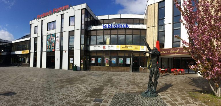 Freizeitforum Marzahn 2048x981 1 768x368